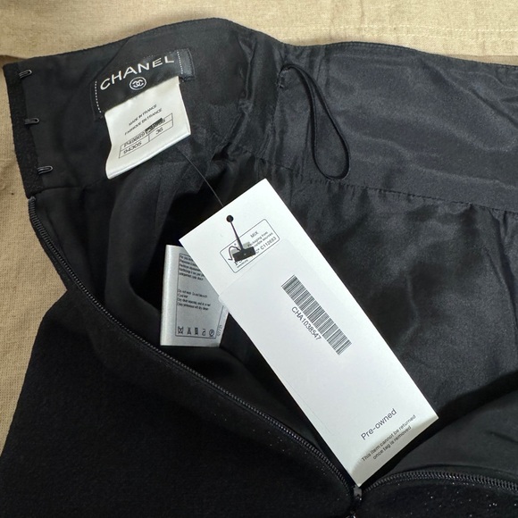 CHANEL - Picture 12 of 15